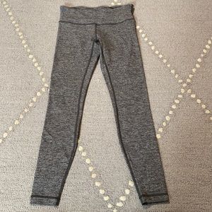 Gray lulu lemon leggings, size 6, heathered gray